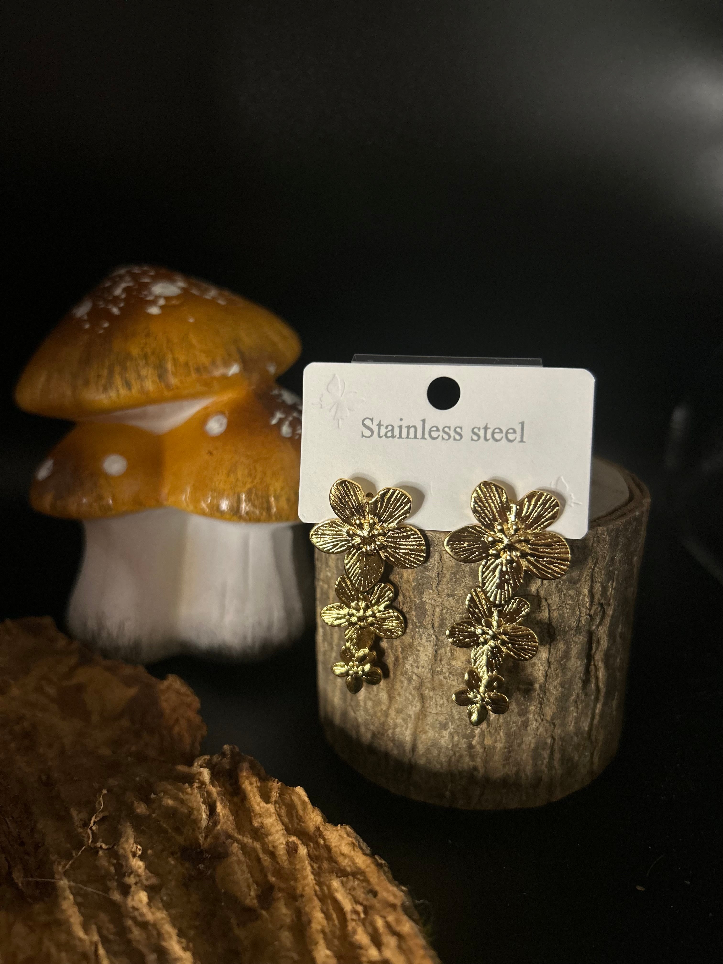 Boucle d’oreille Flora double