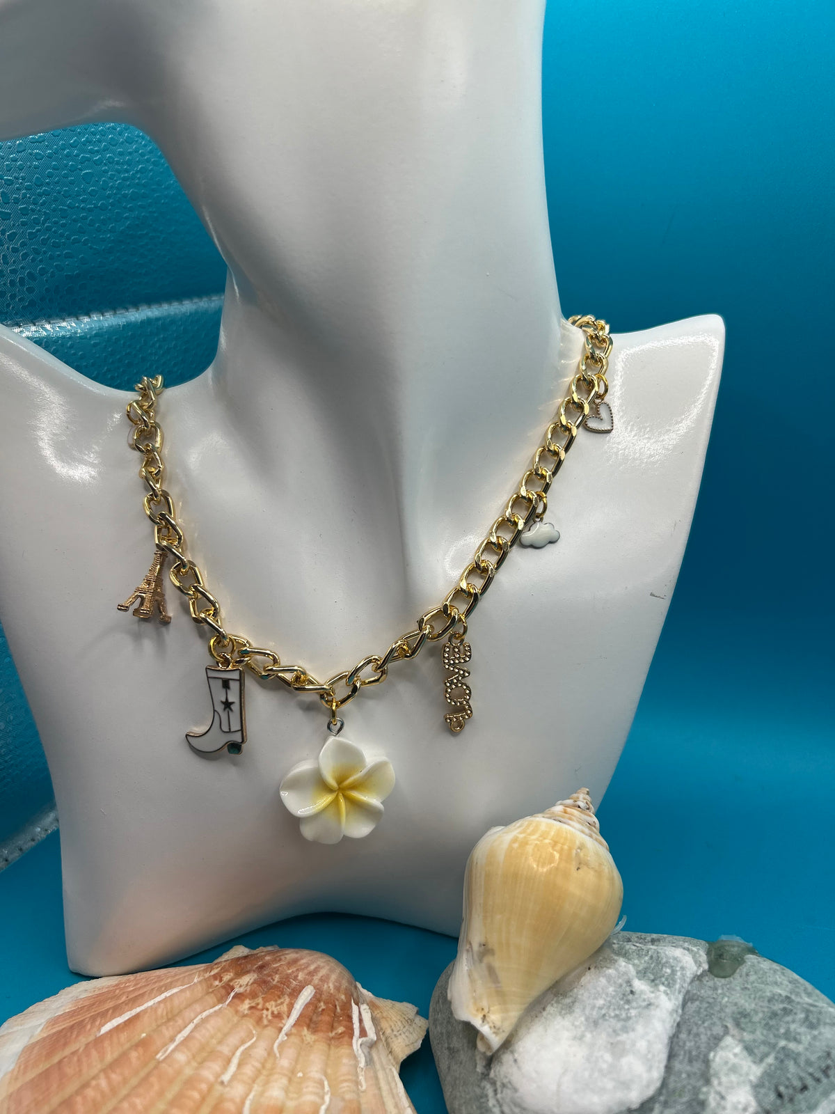 Collier Monoi blanc