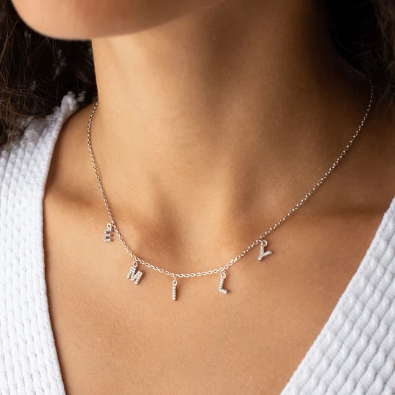 Collier personnalisé argenté – fait main